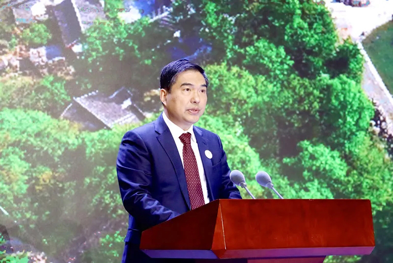 甘肅省副省長(zhǎng)、隴南市委書(shū)記孫雪濤發(fā)表演講